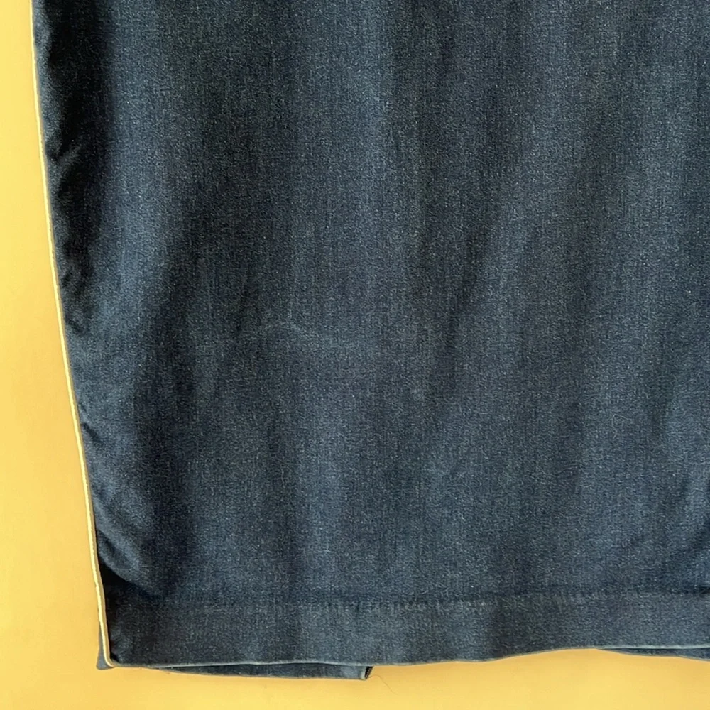 Akira Chicago black label Denim pencil skirt.